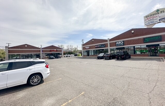 22805-22831 Michigan Ave, Dearborn, MI à louer - Photo de l’immeuble – Image 2 sur 2