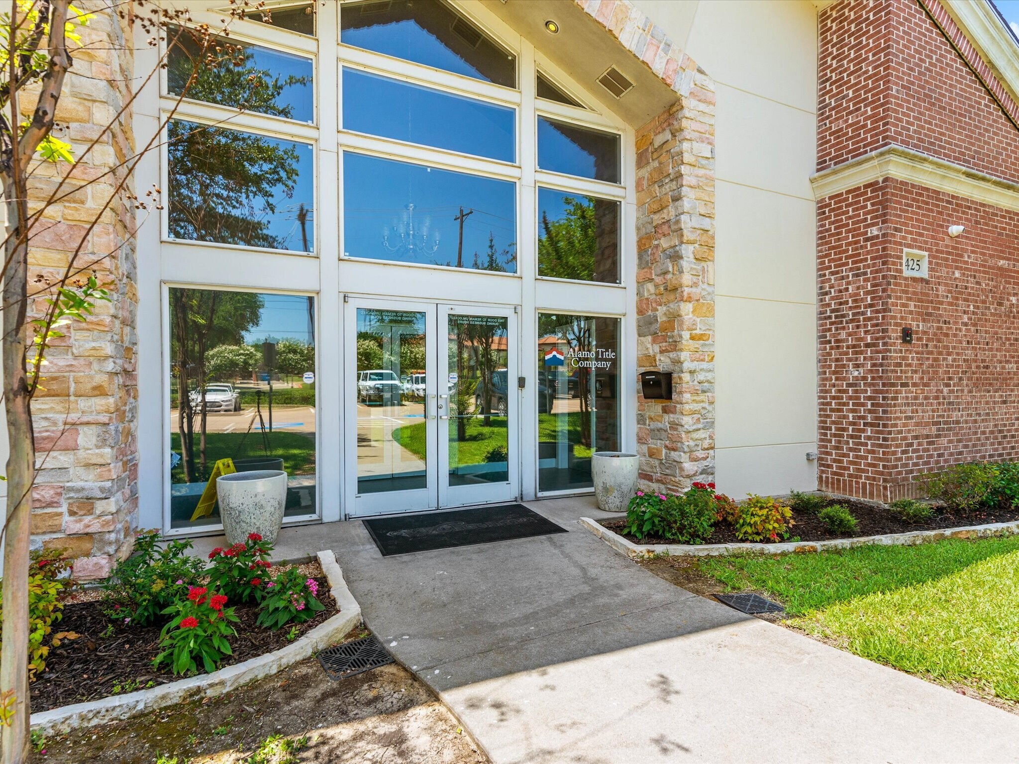 425 E Southlake Blvd, Southlake, TX à louer Photo principale– Image 1 sur 6
