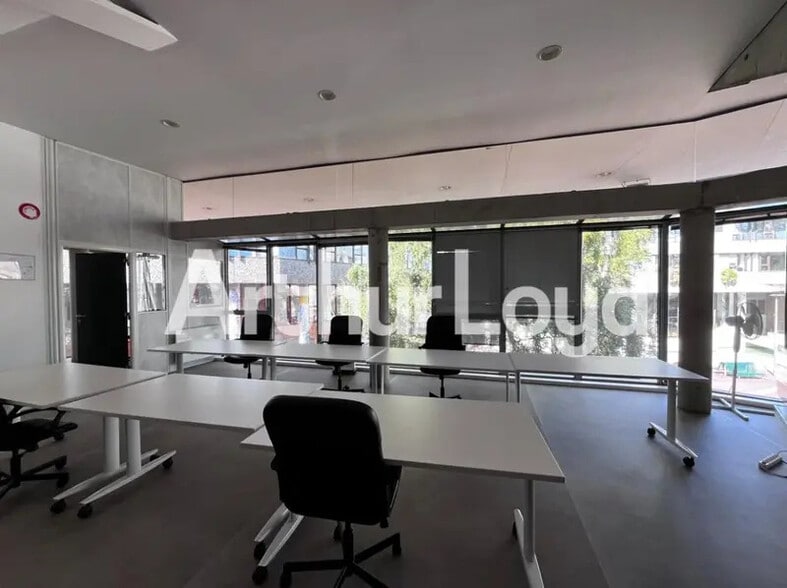 Bureau dans Hérouville-Saint-Clair à louer - Photo intérieure – Image 2 sur 6