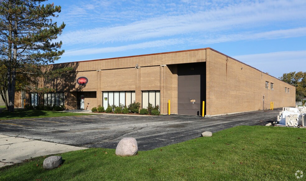 110-112 Carpenter Ave, Wheeling, IL à louer - Photo principale – Image 1 sur 21