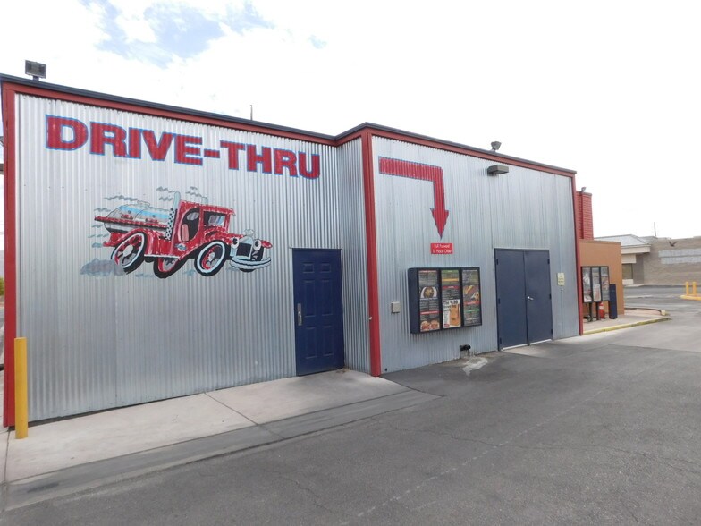 4379 N Las Vegas Blvd, Las Vegas, NV à vendre - Photo de l’immeuble – Image 3 sur 15