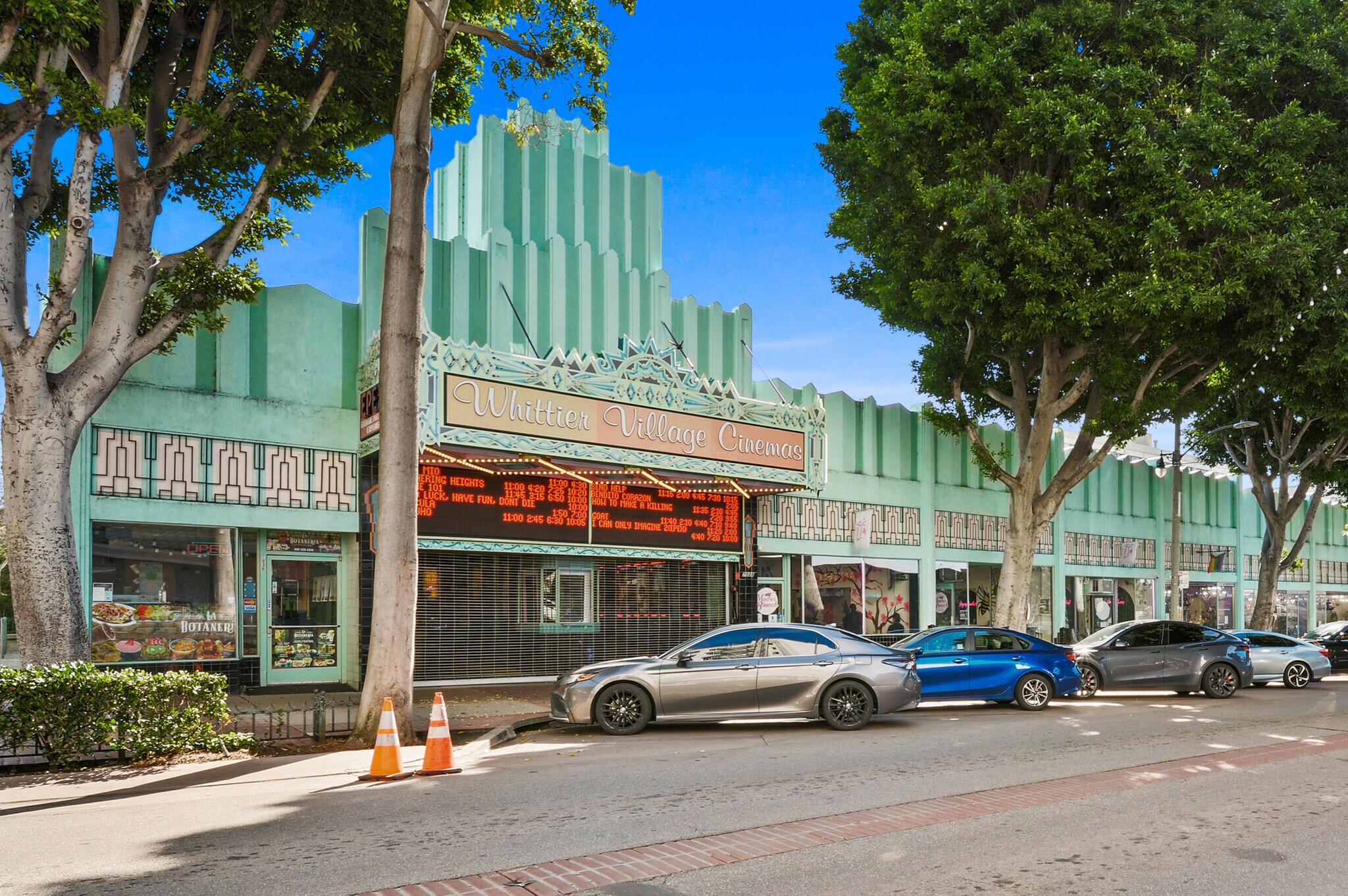 7036-7058 Greenleaf Ave, Whittier, CA à vendre Photo de l’immeuble– Image 1 sur 12