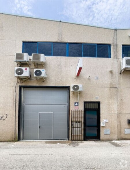 Industriel/Logistique dans Las Rozas de Madrid, Madrid à vendre - Photo intérieure – Image 1 sur 1