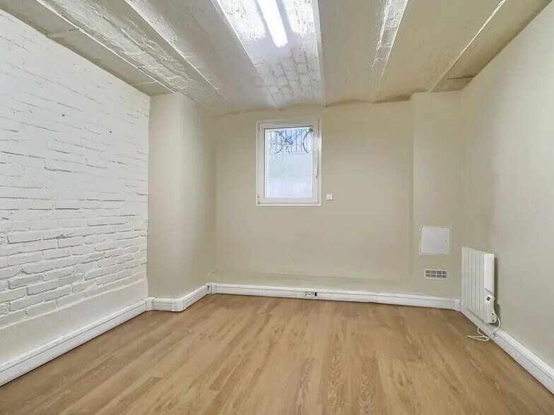 Bureau dans Paris à louer - Photo de l’immeuble – Image 1 sur 8