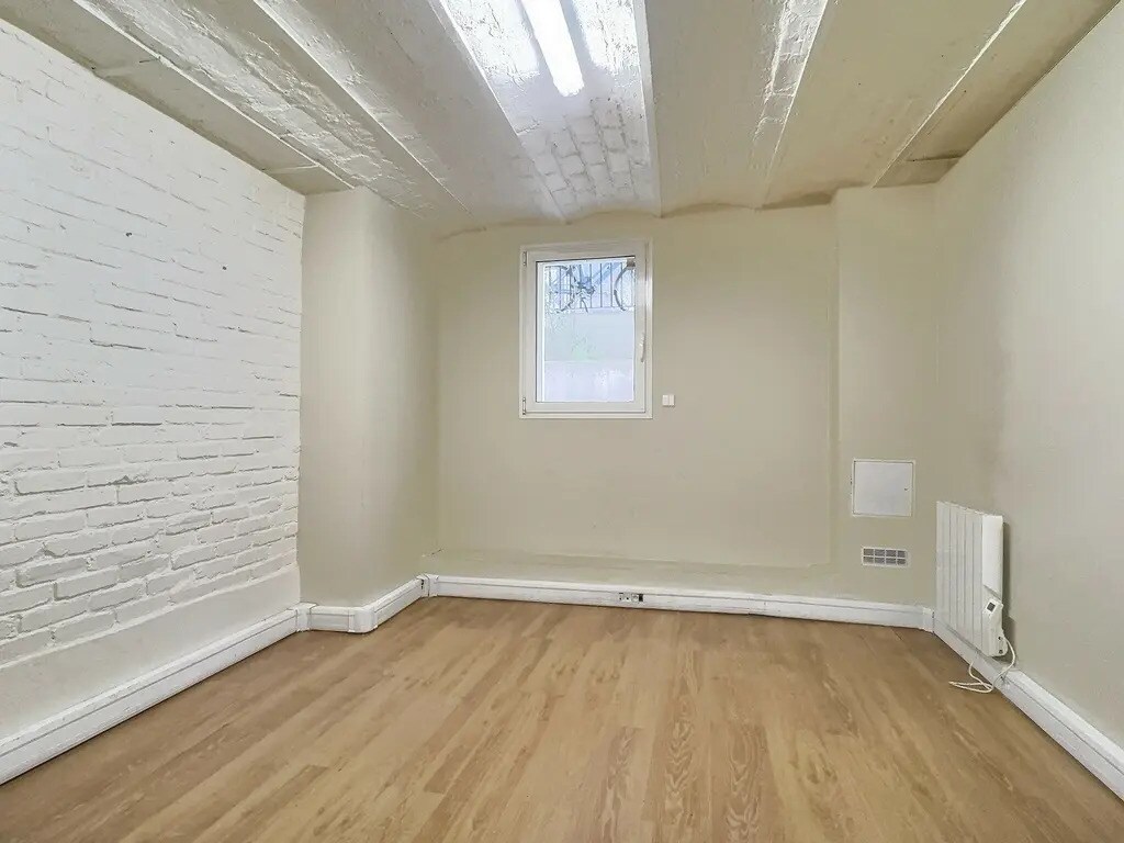 Bureau dans Paris à louer Photo de l’immeuble– Image 1 sur 9