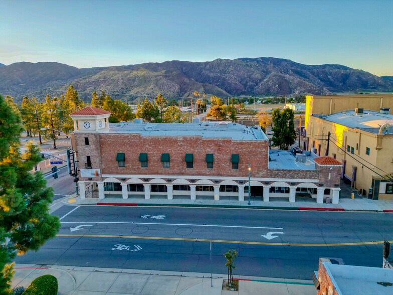 42 W Ramsey St, Banning, CA à louer - Photo de l’immeuble – Image 3 sur 7