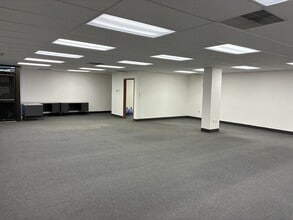 513 E 8th St, Holland, MI à louer Photo intérieure– Image 2 sur 5