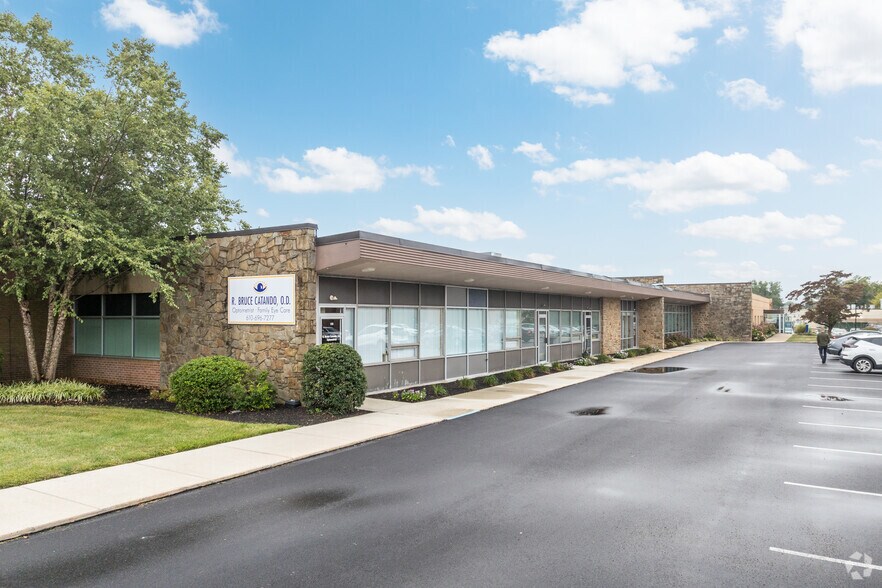 110 Westtown Rd, West Chester, PA à vendre - Photo principale – Image 1 sur 4