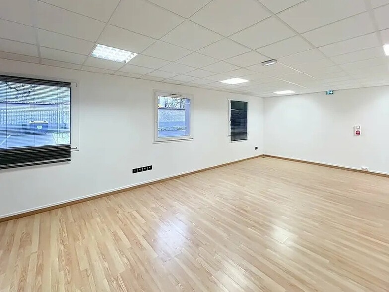 Bureau dans Reims à louer - Photo intérieure – Image 2 sur 27