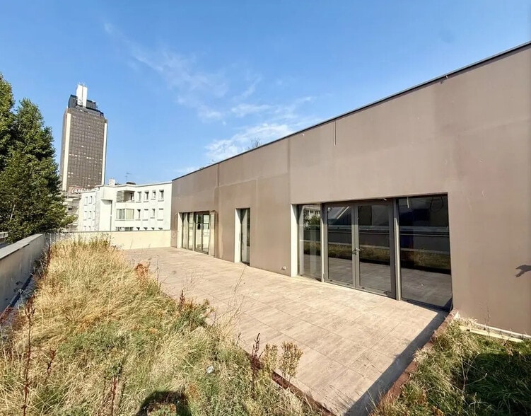Bureau dans Nantes à louer - Photo de l’immeuble – Image 2 sur 4