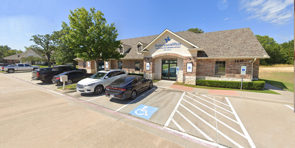1241 Cross Timbers Rd, Flower Mound, TX à louer - Photo de l’immeuble – Image 3 sur 5