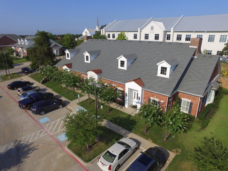 211 E Southlake Blvd, Southlake, TX à louer - Photo de l’immeuble – Image 3 sur 30