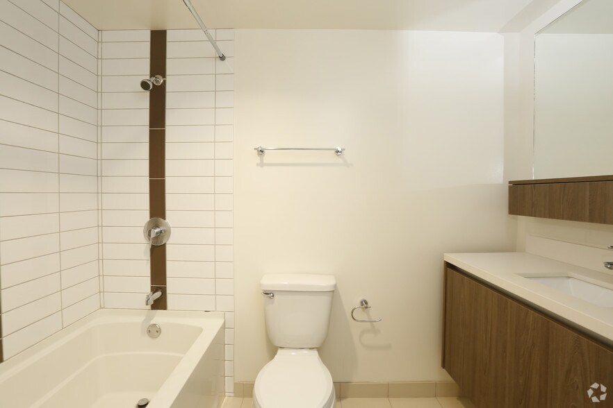 3460 W 7th St, Los Angeles, CA à louer - Photo intérieure – Image 3 sur 41