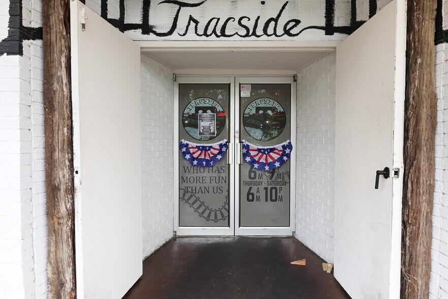 327 Railroad Ave, Tracy City, TN à vendre - Photo de l’immeuble – Image 3 sur 20