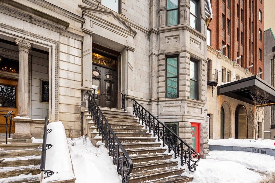 1176 Rue Sherbrooke O, Montréal, QC à louer - Photo de l’immeuble – Image 2 sur 4