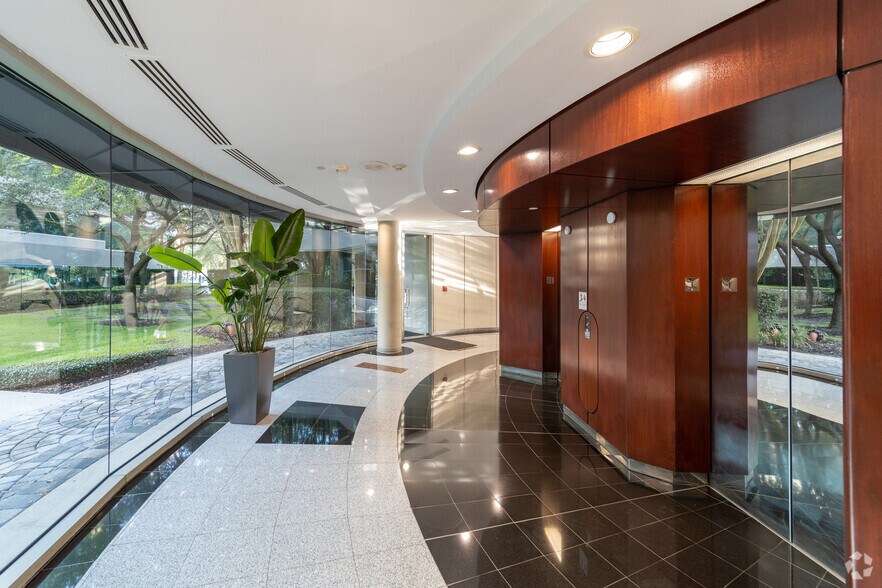 601 S Lake Destiny Rd, Maitland, FL à louer - Hall d’entrée – Image 2 sur 14