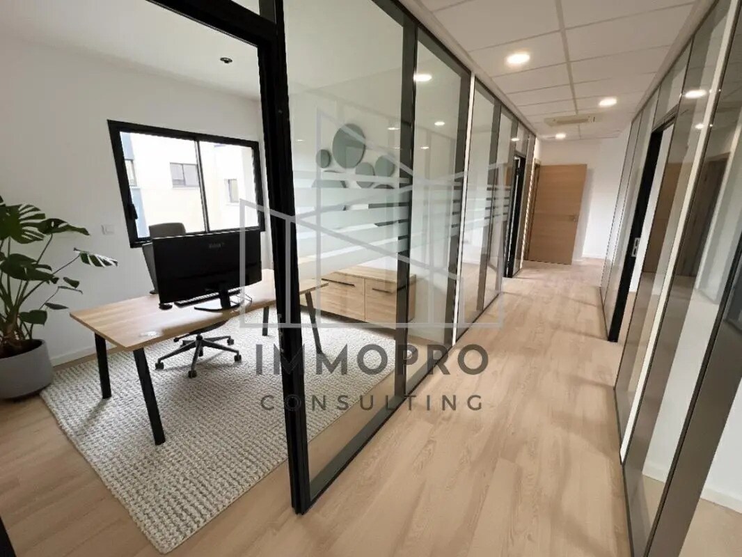 Bureau dans Bois-Guillaume à louer Photo intérieure– Image 1 sur 4