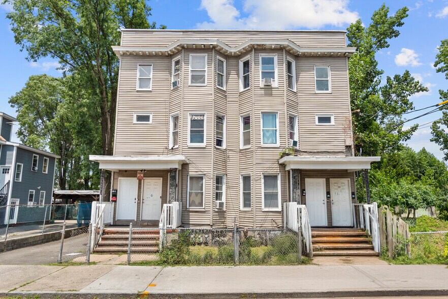 215 Rosette St, New Haven, CT à vendre - Photo de l’immeuble – Image 2 sur 19