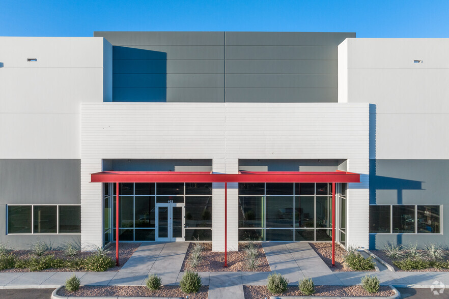 4615 W McDowell Rd, Phoenix, AZ à louer - Photo de l’immeuble – Image 2 sur 5