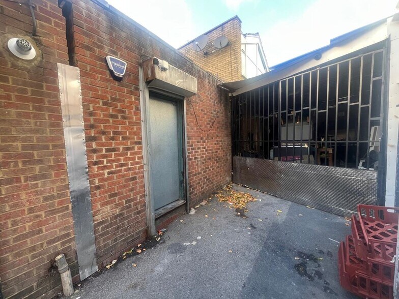 238 High Rd, Londres à vendre - Photo de l’immeuble – Image 2 sur 13