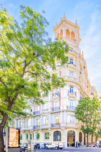 Plus de détails pour Paseo de la Castellana, 13, Madrid - Bureau à louer