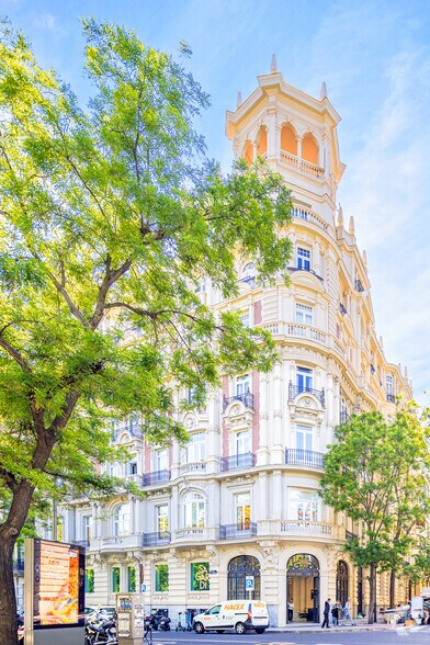 Paseo de la Castellana, 13, Madrid, Madrid à louer - Photo principale – Image 1 sur 5