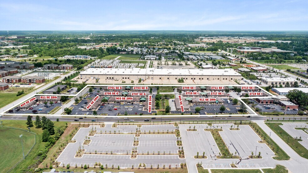 2709 SE I St, Bentonville, AR à louer - Photo de l’immeuble – Image 2 sur 28