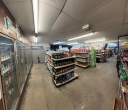 1186 NW 103rd St, Miami, FL à louer Photo intérieure– Image 2 sur 2