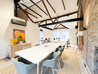 Plus de détails pour 34-35 Eastcastle St, Londres - Bureau à louer