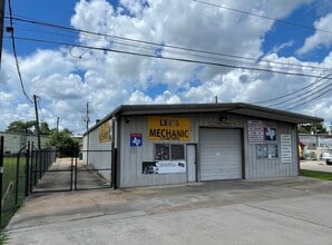 9445 Emnora Ln, Houston, TX à louer Photo intérieure– Image 1 sur 4