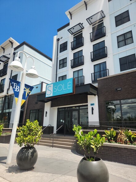 1584 Central Ave, Saint Petersburg, FL à louer - Photo de l’immeuble – Image 2 sur 10