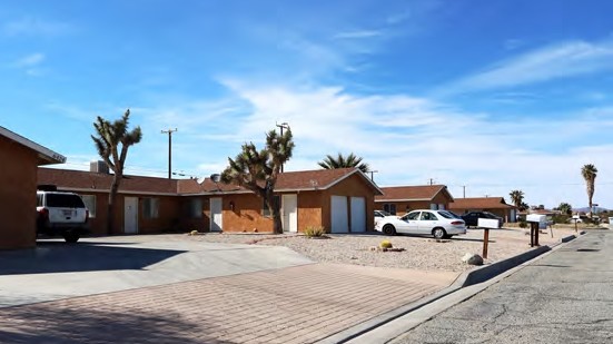 Athol & Yucca 13-Unit Apartments portefeuille de 2 biens à vendre sur LoopNet.fr - Photo principale – Image 1 sur 29
