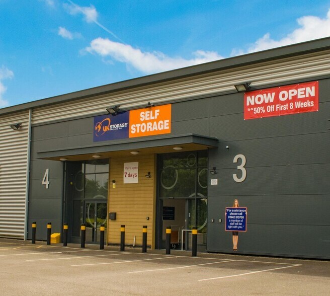 Manchester Rd, Wigan à louer - Photo de l’immeuble – Image 1 sur 4