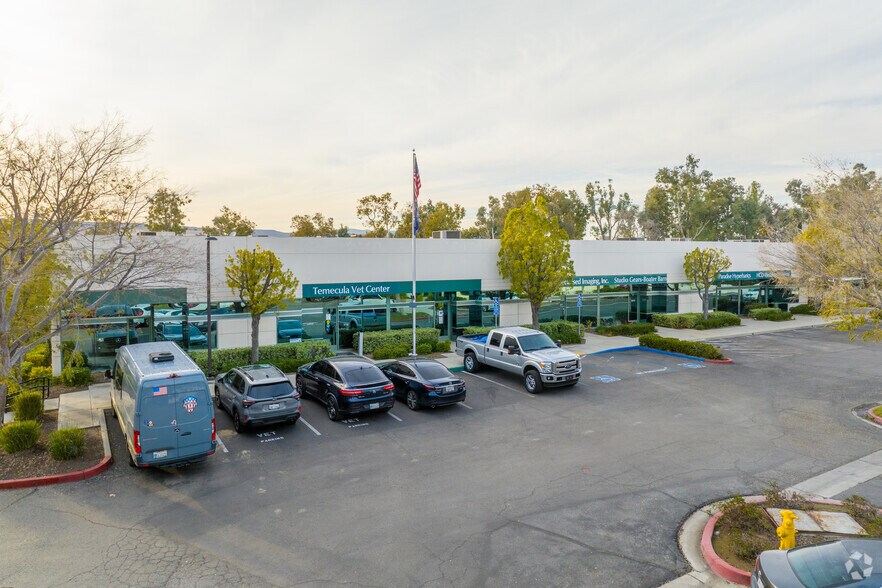 40935 County Center Dr, Temecula, CA à vendre - Photo principale – Image 1 sur 10