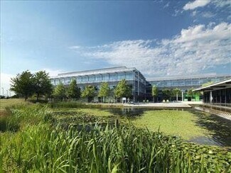 Plus de détails pour 250 South Oak Way, Reading - Bureau à louer