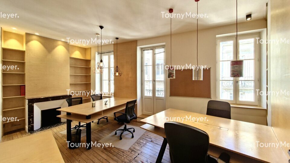 Bureau dans Bordeaux à louer - Photo intérieure – Image 1 sur 6