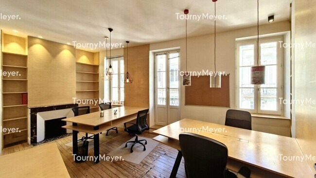 Plus de détails pour Bureau à louer