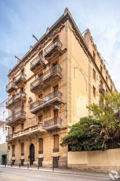 Local commercial dans Barcelone, Barcelona à louer - Photo de l’immeuble – Image 1 sur 2