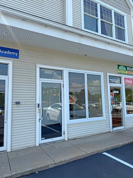 381 Portsmouth Ave, Greenland, NH à louer - Photo de l’immeuble – Image 2 sur 3