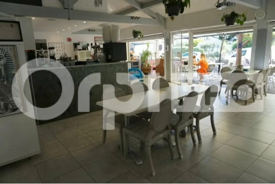 Local commercial dans Marseillan à vendre - Photo de l’immeuble – Image 2 sur 5