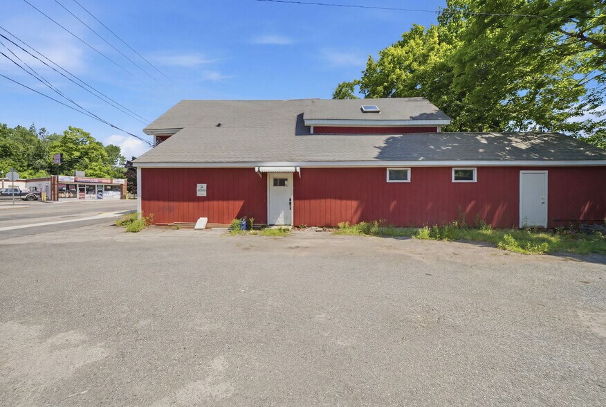 335 N Washington St, North Attleboro, MA à vendre - Photo de l’immeuble – Image 3 sur 10