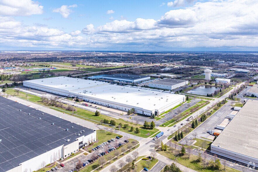 1000 Bilter Rd, Aurora, IL à louer - Aérien – Image 2 sur 5