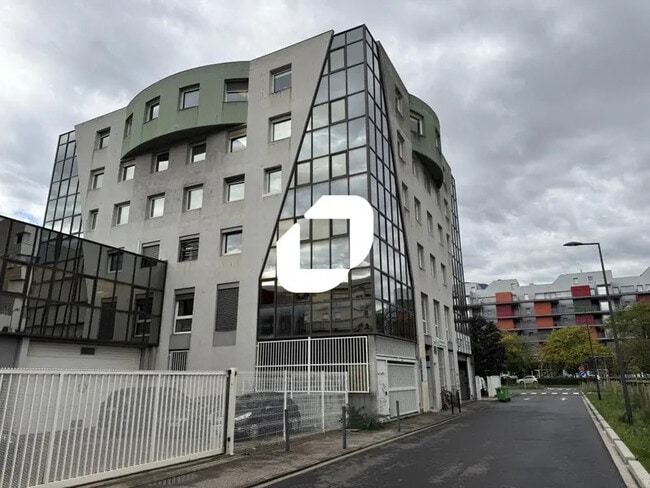 Plus de détails pour Bureau à vendre