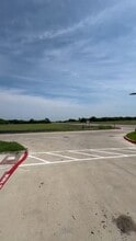 1013 FM 1187, Crowley, TX à louer - Vidéo sur l’annonce professionnelle 