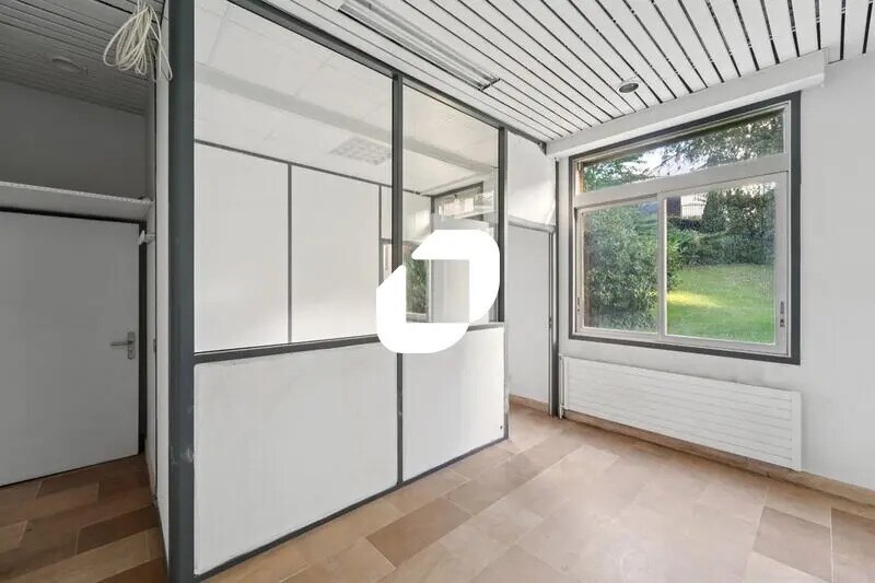 Local d’activités dans Paris à louer Photo de l’immeuble– Image 1 sur 11