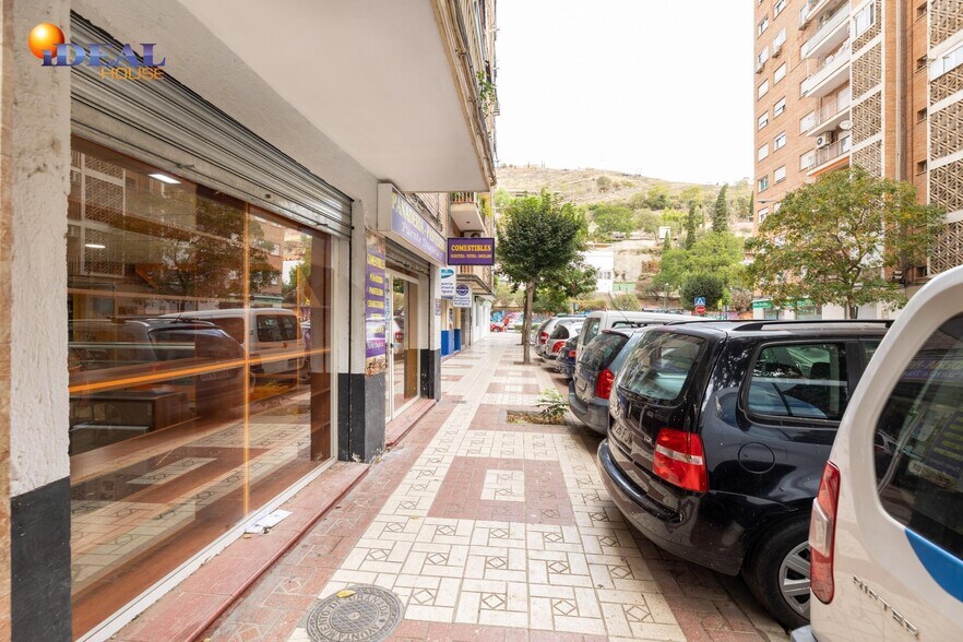 Local commercial dans Las Gabias à vendre - Photo de l’immeuble – Image 1 sur 24