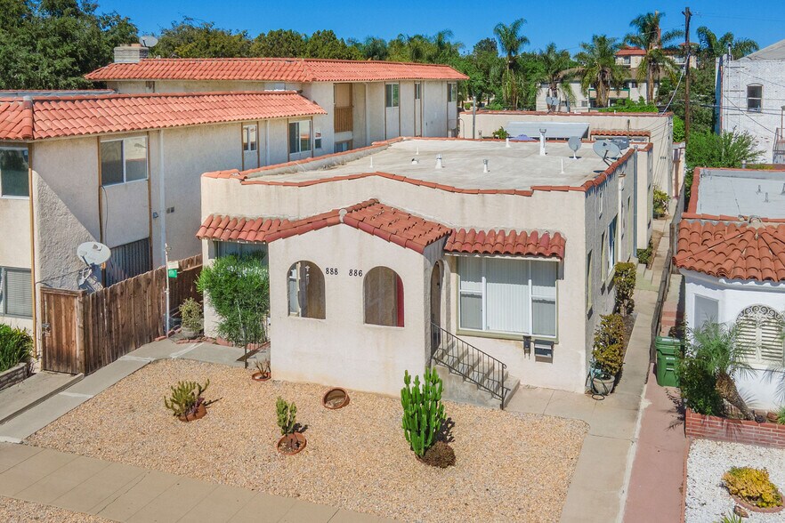 884 W 11th St, San Pedro, CA à vendre - Photo de l’immeuble – Image 2 sur 16