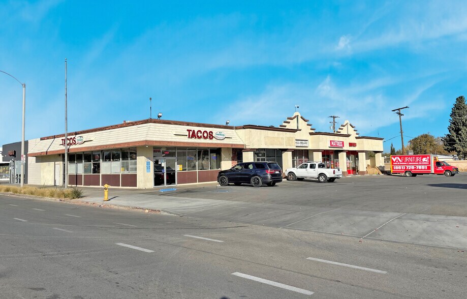 1137-1149 W Avenue I, Lancaster, CA à louer - Photo principale – Image 1 sur 21