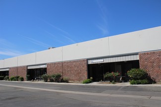 Plus de détails pour 469 E Harrison St, Corona, CA - Local d'activités à louer