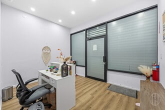 41-12 29th St, Long Island City, NY à louer Photo intérieure– Image 2 sur 16